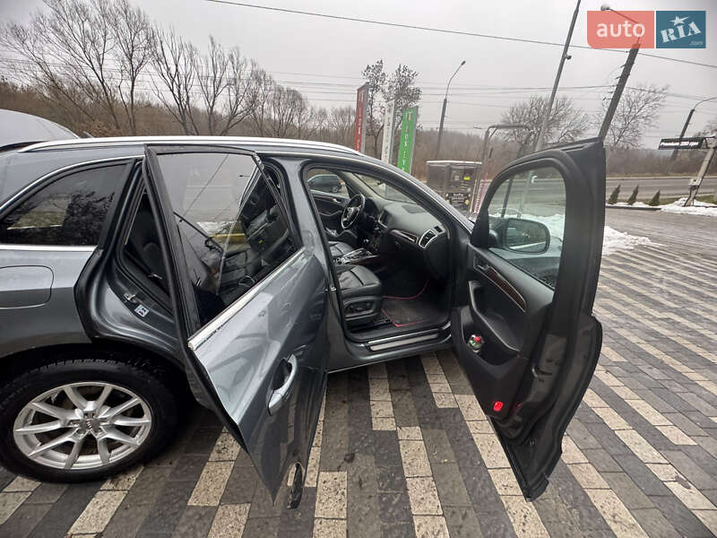 Внедорожник / Кроссовер Audi Q5 2011 в Львове