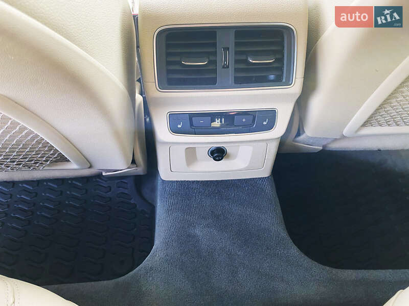 Внедорожник / Кроссовер Audi Q5 2017 в Одессе