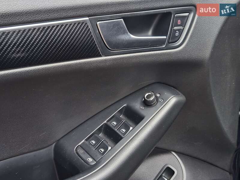 Внедорожник / Кроссовер Audi Q5 2009 в Киеве