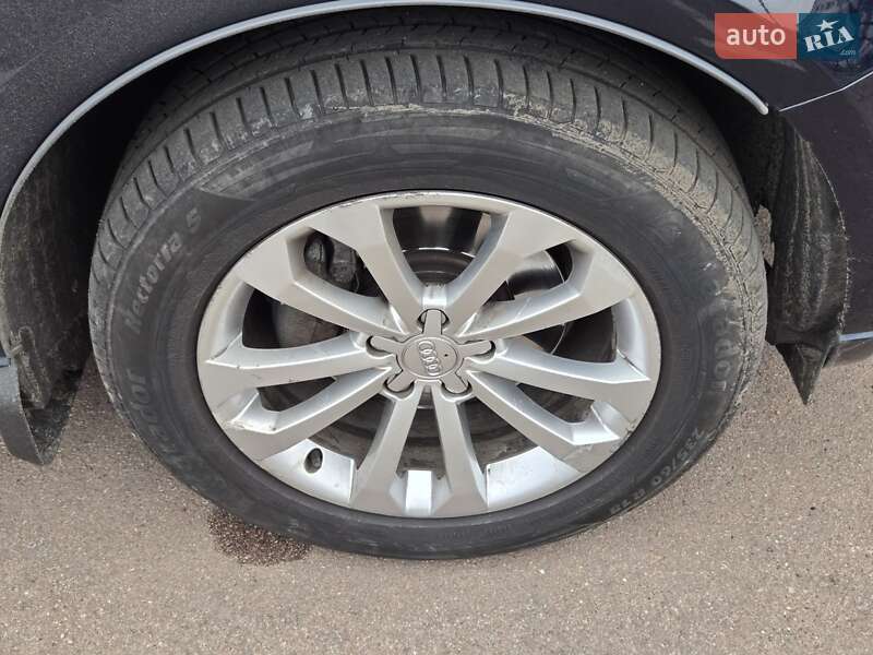 Внедорожник / Кроссовер Audi Q5 2009 в Киеве