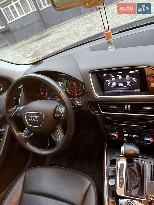 Внедорожник / Кроссовер Audi Q5 2016 в Ахтырке
