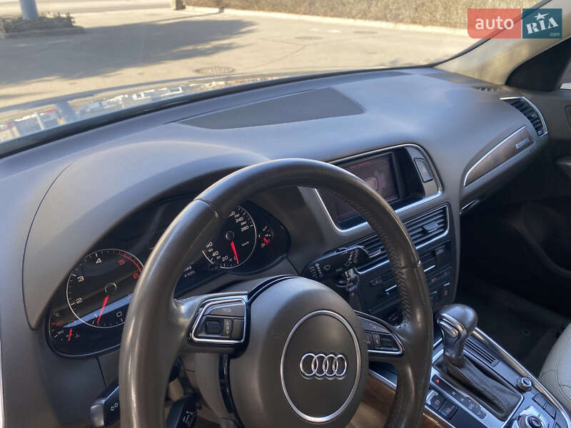 Позашляховик / Кросовер Audi Q5 2012 в Івано-Франківську