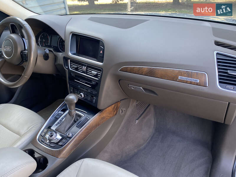 Позашляховик / Кросовер Audi Q5 2012 в Івано-Франківську