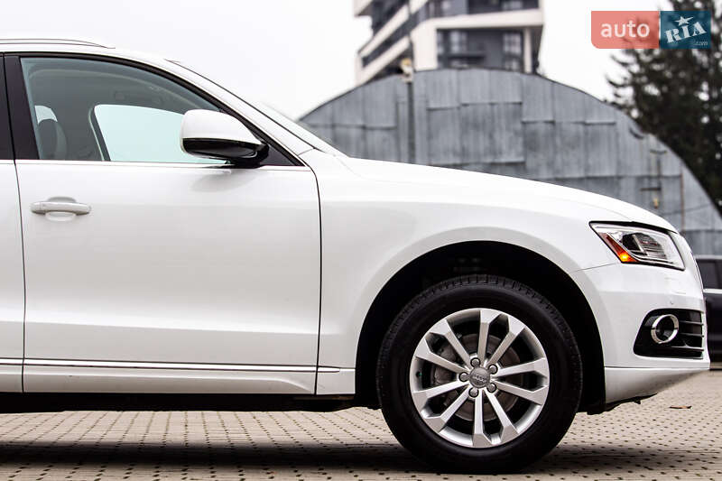 Позашляховик / Кросовер Audi Q5 2016 в Львові