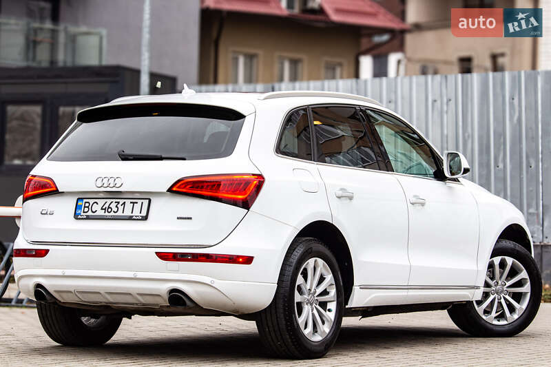 Позашляховик / Кросовер Audi Q5 2016 в Львові