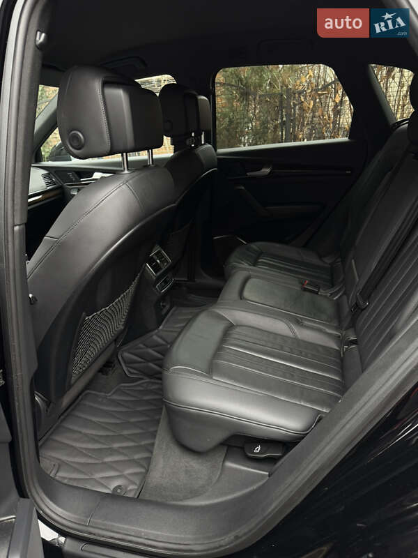 Позашляховик / Кросовер Audi Q5 2019 в Львові фото 23 Позашляховик / Кросовер Audi Q5 2019 в Львові