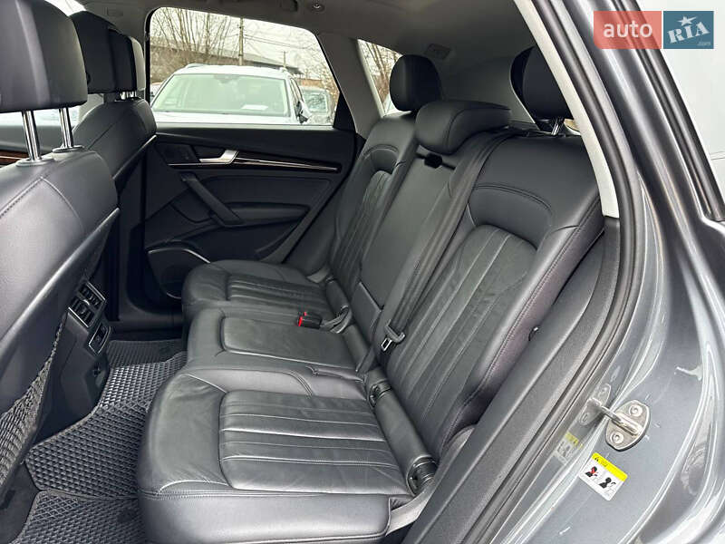 Внедорожник / Кроссовер Audi Q5 2017 в Коломые