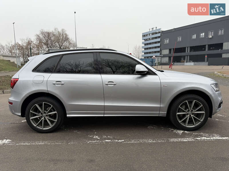 Внедорожник / Кроссовер Audi Q5 2016 в Киеве