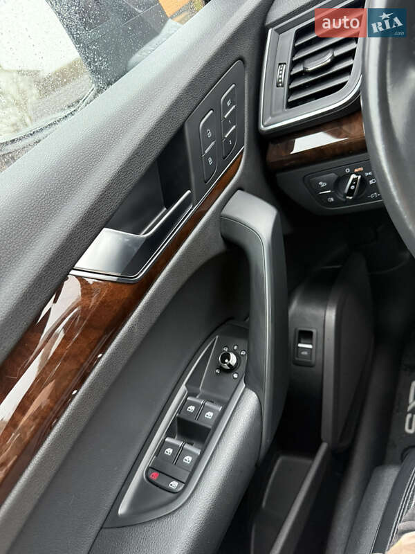 Позашляховик / Кросовер Audi Q5 2017 в Вараші фото 16 Позашляховик / Кросовер Audi Q5 2017 в Вараші