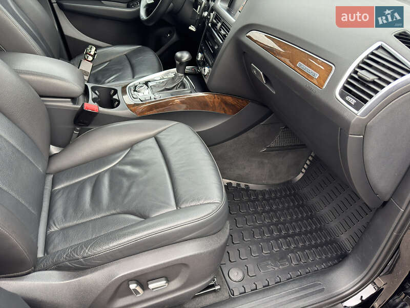 Позашляховик / Кросовер Audi Q5 2015 в Києві