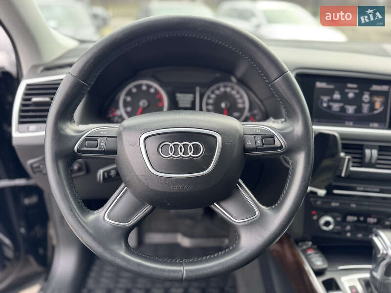 Позашляховик / Кросовер Audi Q5 2015 в Києві