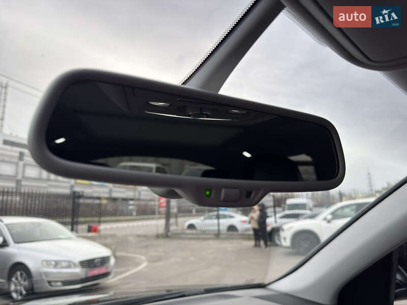 Позашляховик / Кросовер Audi Q5 2015 в Києві