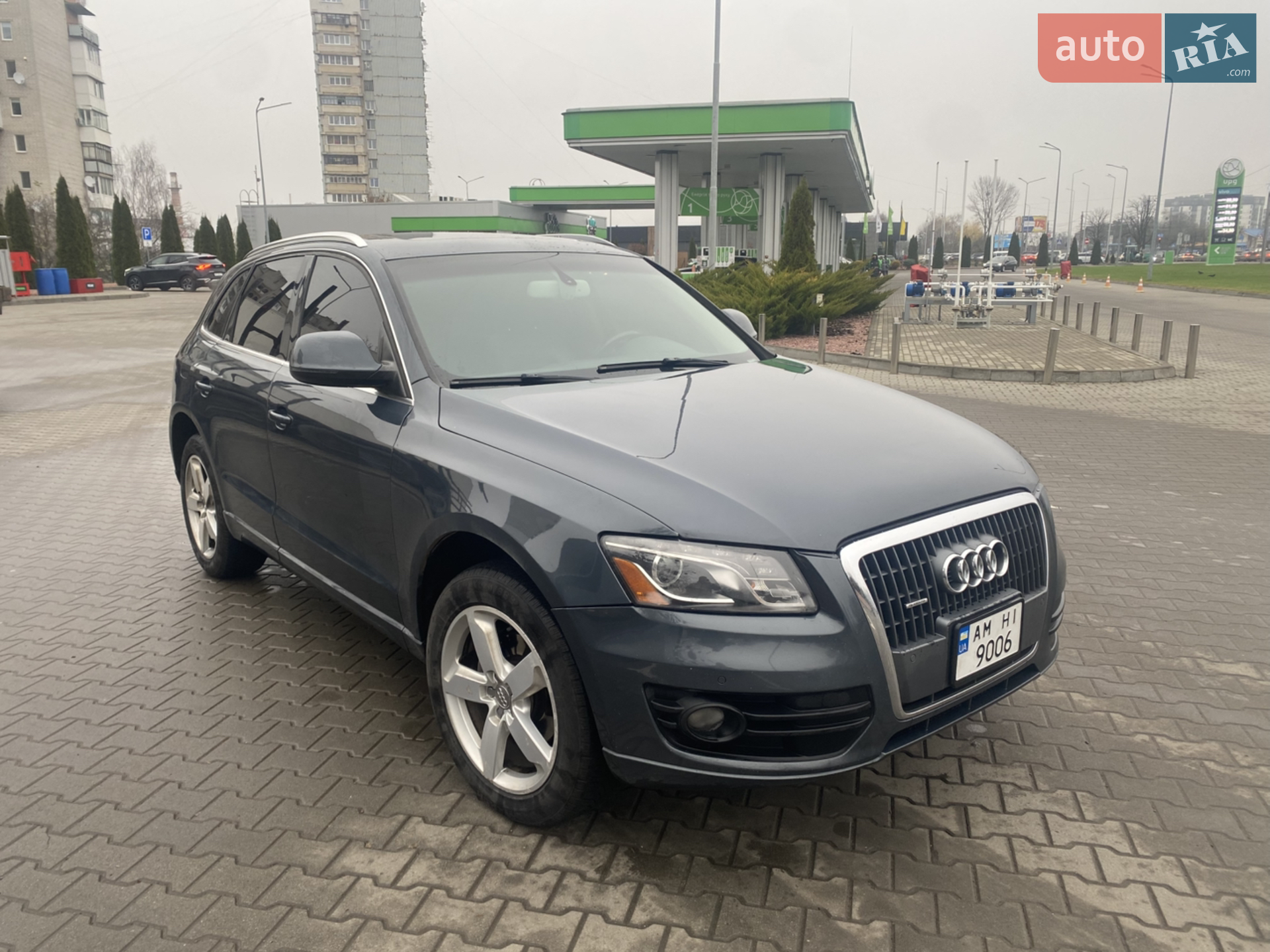 Audi Q5 2011 VIN WA1LFAFP9BA069315 фото оголошення 4 з 17