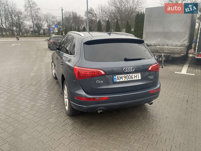 Внедорожник / Кроссовер Audi Q5 2011 в Житомире