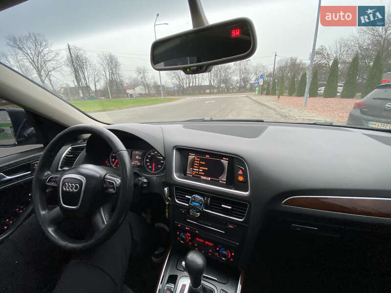 Внедорожник / Кроссовер Audi Q5 2011 в Житомире