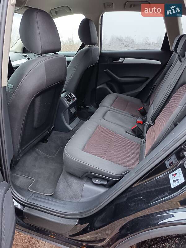 Внедорожник / Кроссовер Audi Q5 2011 в Иванкове