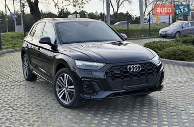 Позашляховик / Кросовер Audi Q5 2022 в Одесі
