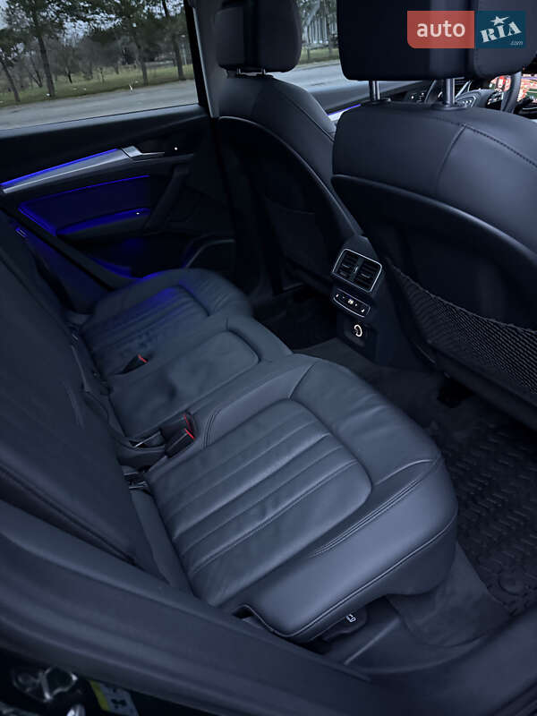 Внедорожник / Кроссовер Audi Q5 2019 в Самборе