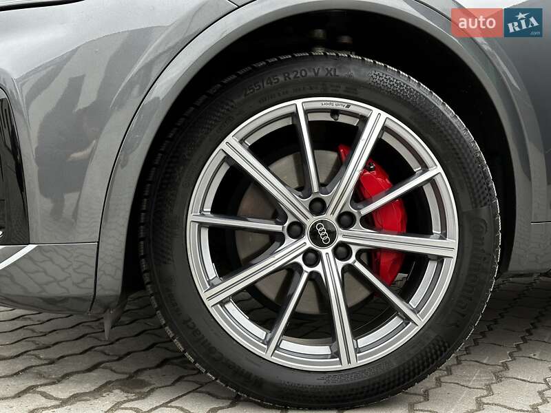 Внедорожник / Кроссовер Audi Q5 2024 в Львове