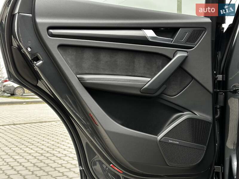 Внедорожник / Кроссовер Audi Q5 2024 в Львове