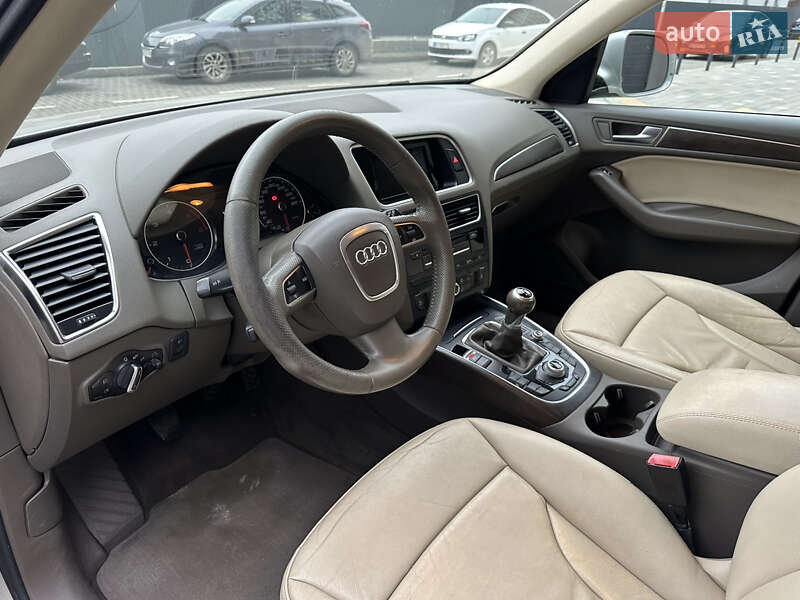 Позашляховик / Кросовер Audi Q5 2015 в Львові