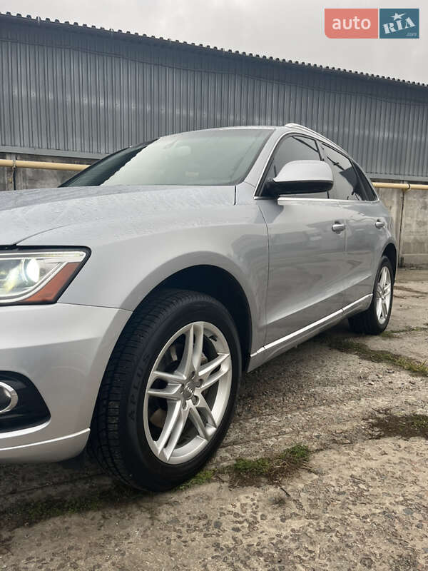 Внедорожник / Кроссовер Audi Q5 2015 в Киеве