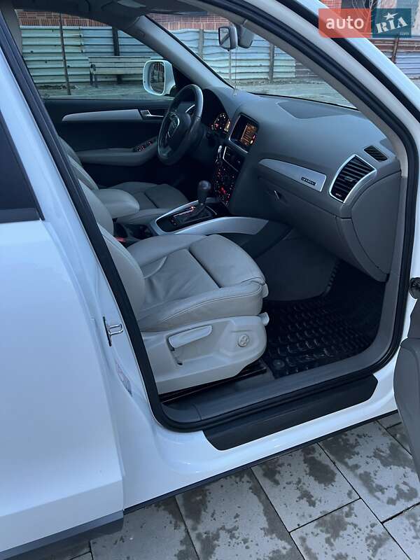 Внедорожник / Кроссовер Audi Q5 2009 в Самборе фото 16 Внедорожник / Кроссовер Audi Q5 2009 в Самборе