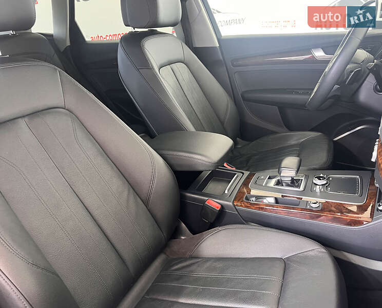 Внедорожник / Кроссовер Audi Q5 2017 в Львове