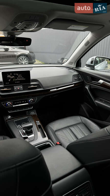 Внедорожник / Кроссовер Audi Q5 2018 в Киеве