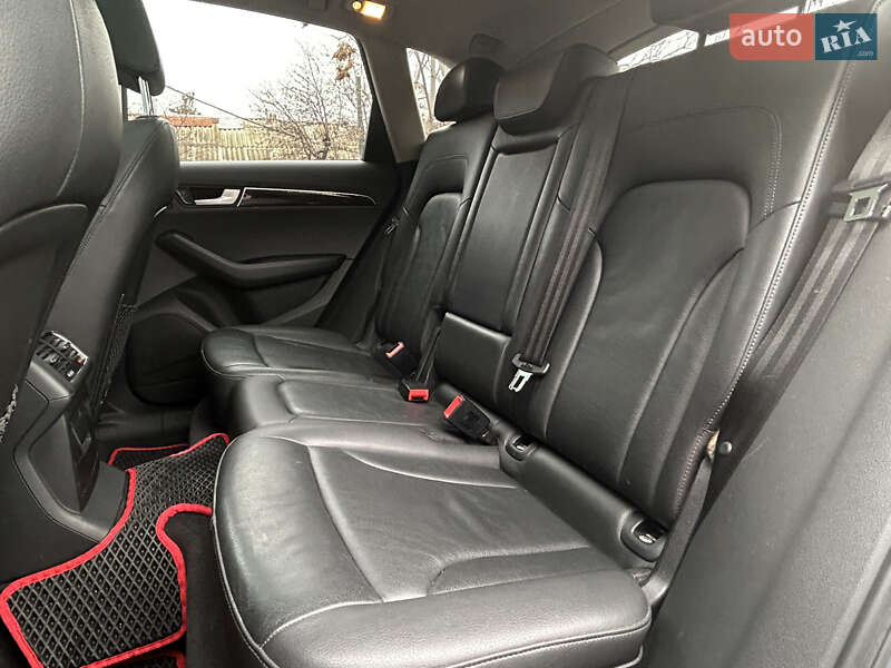 Внедорожник / Кроссовер Audi Q5 2011 в Николаеве