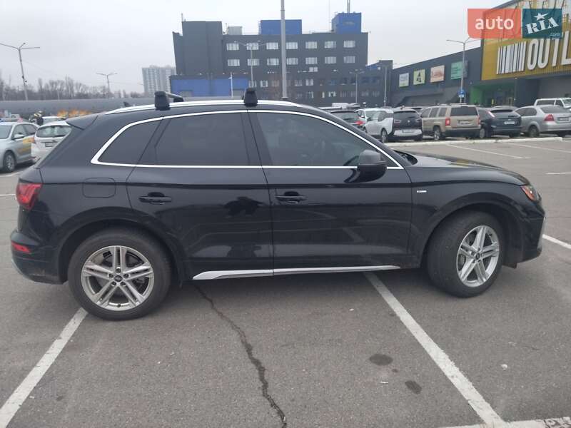 Внедорожник / Кроссовер Audi Q5 2020 в Киеве