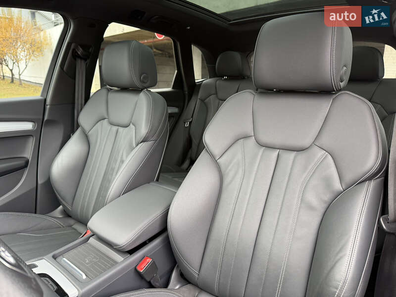 Позашляховик / Кросовер Audi Q5 2022 в Києві фото 34 Позашляховик / Кросовер Audi Q5 2022 в Києві