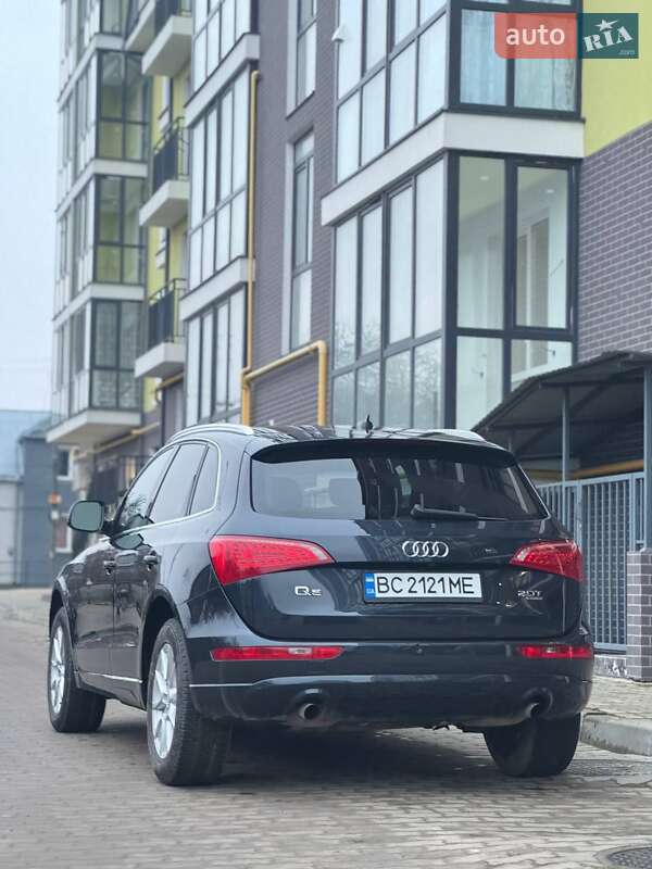 Позашляховик / Кросовер Audi Q5 2011 в Львові