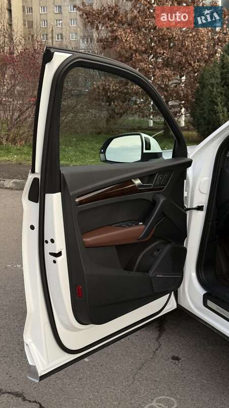 Позашляховик / Кросовер Audi Q5 2018 в Івано-Франківську