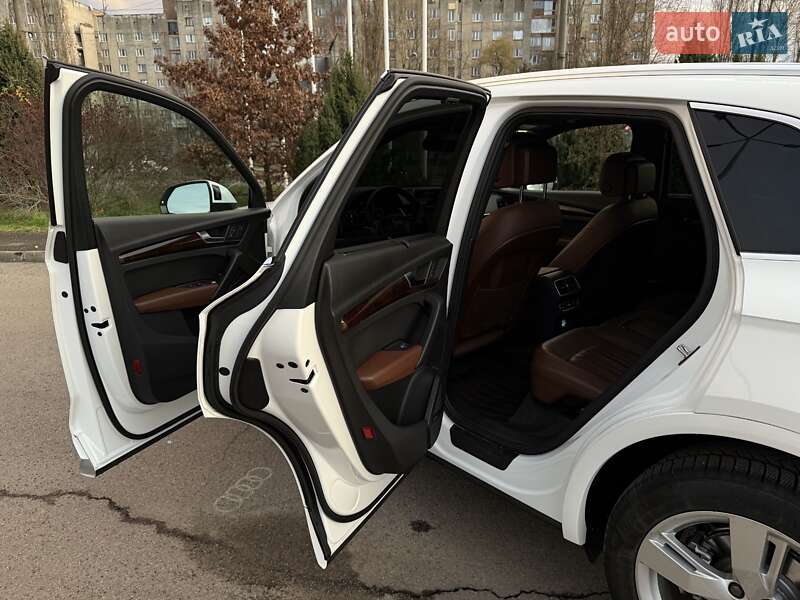 Позашляховик / Кросовер Audi Q5 2018 в Івано-Франківську