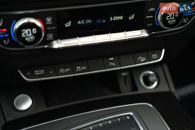 Внедорожник / Кроссовер Audi Q5 2018 в Черновцах