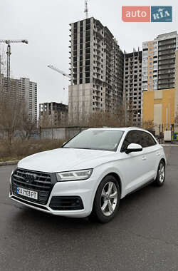 Внедорожник / Кроссовер Audi Q5 2020 в Киеве