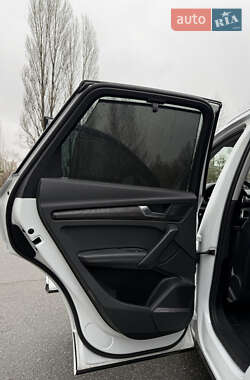 Внедорожник / Кроссовер Audi Q5 2020 в Киеве