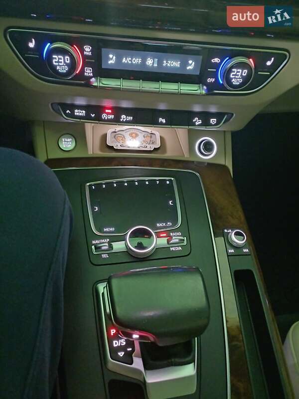 Позашляховик / Кросовер Audi Q5 2017 в Первомайську фото 12 Позашляховик / Кросовер Audi Q5 2017 в Первомайську