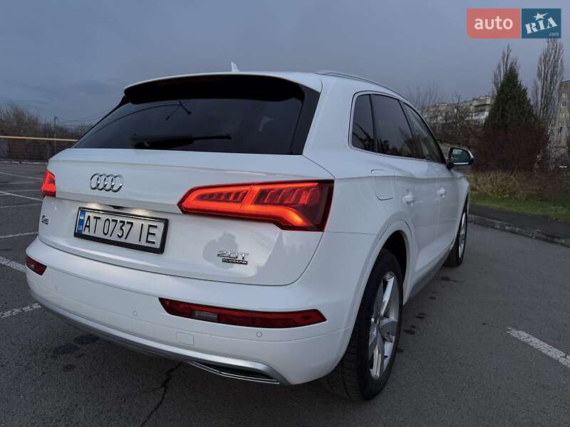 Позашляховик / Кросовер Audi Q5 2018 в Івано-Франківську