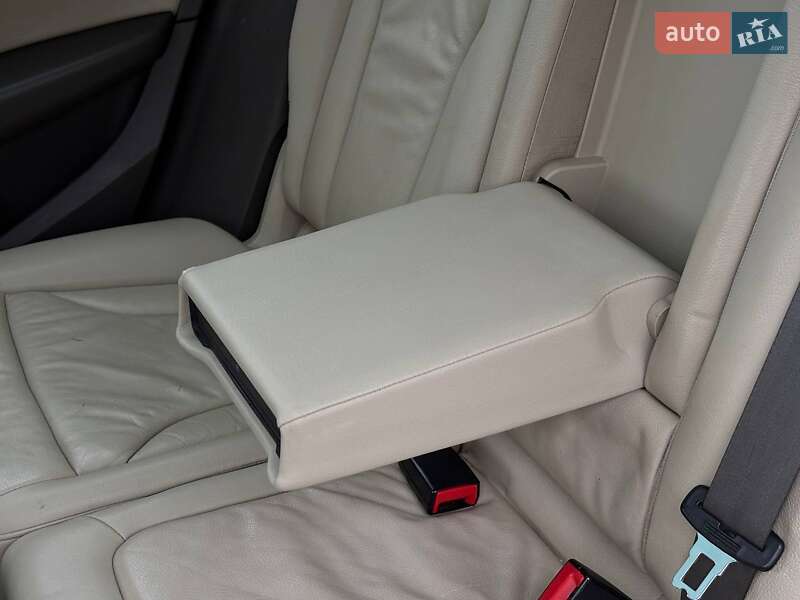 Внедорожник / Кроссовер Audi Q5 2015 в Стрые