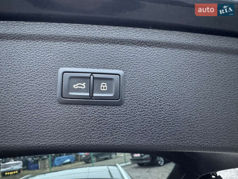 Позашляховик / Кросовер Audi Q5 2018 в Луцьку