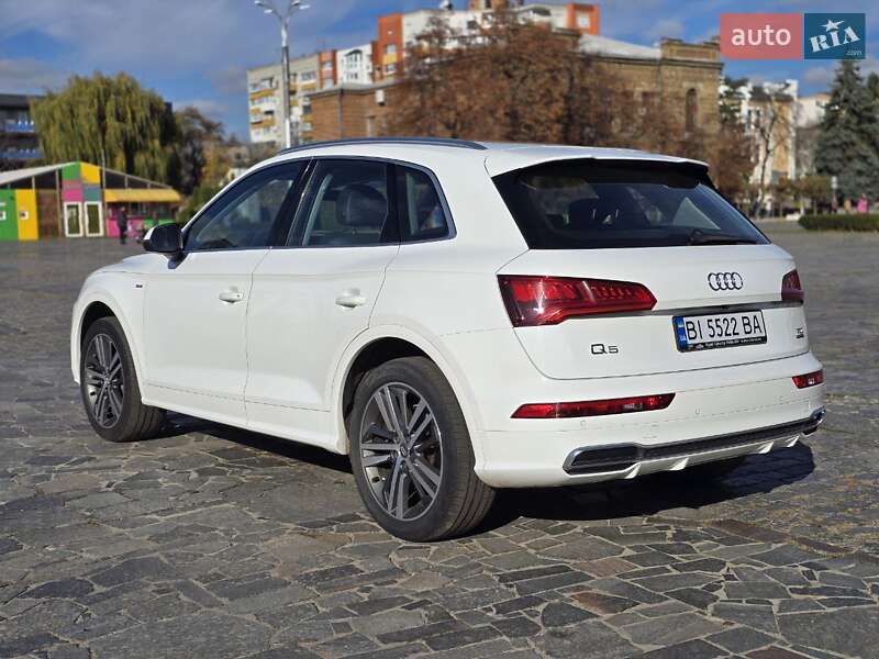 Внедорожник / Кроссовер Audi Q5 2017 в Кременчуге фото 3 Внедорожник / Кроссовер Audi Q5 2017 в Кременчуге