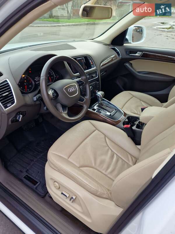 Позашляховик / Кросовер Audi Q5 2015 в Ізмаїлі