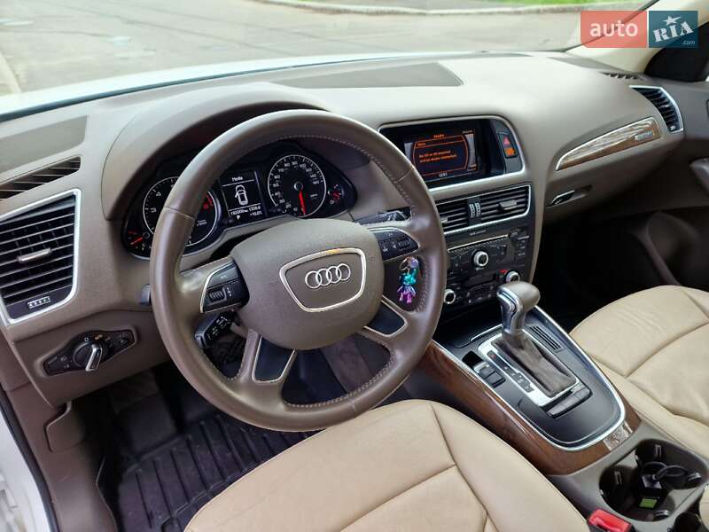 Позашляховик / Кросовер Audi Q5 2015 в Ізмаїлі