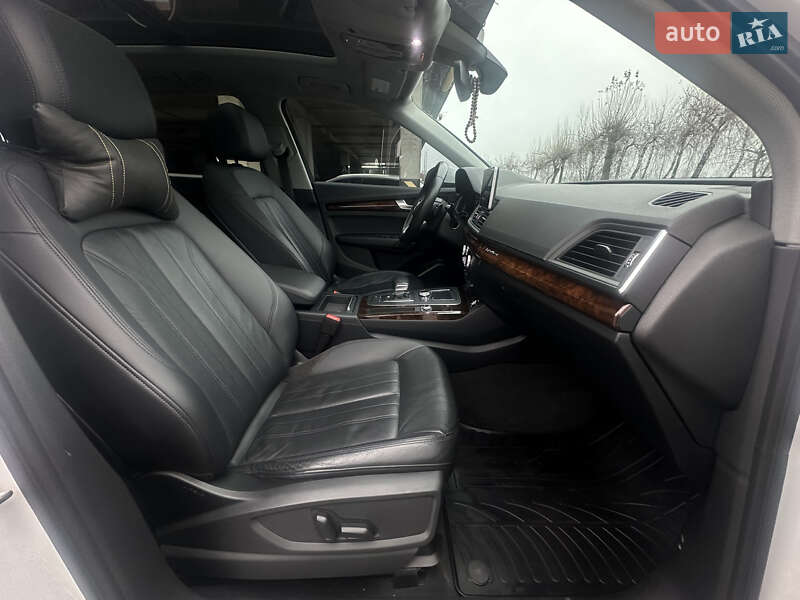 Внедорожник / Кроссовер Audi Q5 2018 в Киеве фото 44 Внедорожник / Кроссовер Audi Q5 2018 в Киеве