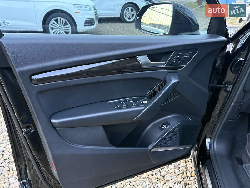 Позашляховик / Кросовер Audi Q5 2018 в Стрию