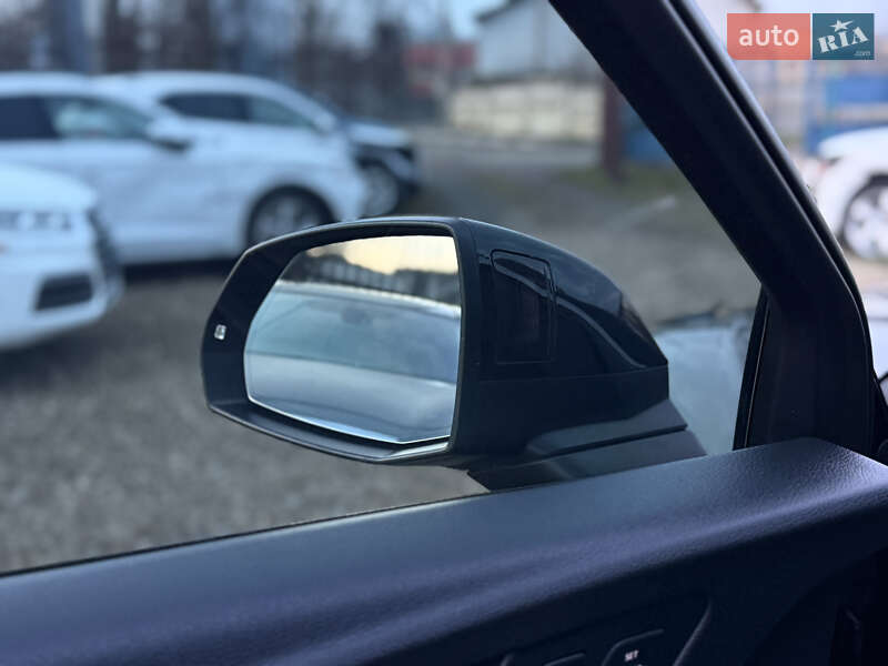 Позашляховик / Кросовер Audi Q5 2018 в Стрию