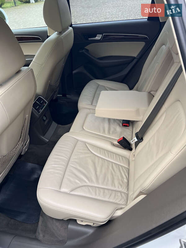 Внедорожник / Кроссовер Audi Q5 2015 в Львове