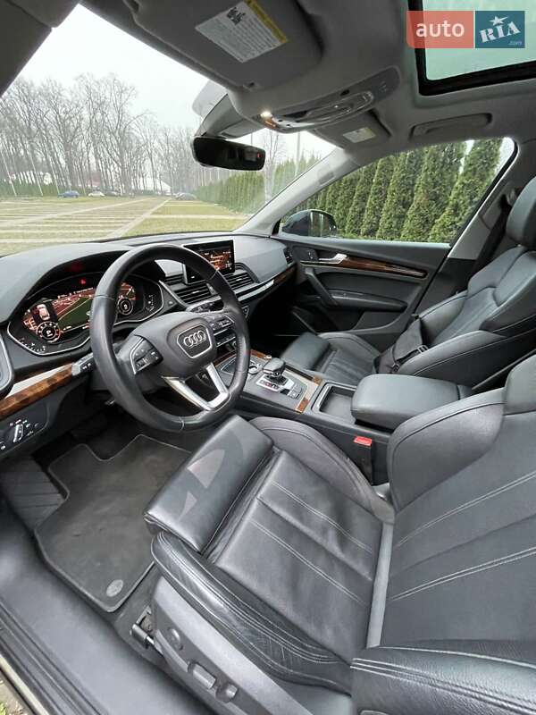 Внедорожник / Кроссовер Audi Q5 2018 в Ахтырке